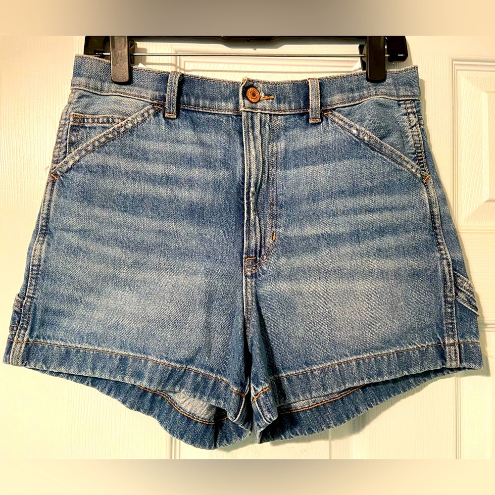 Brand New never worn High Rise American Eagle cargo jean shirt Sz 8